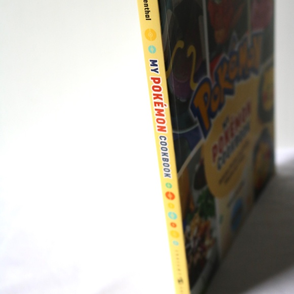 New My POKEMON Cookbook 2022 by Victoria Rosenthal 45+ Recipes from all Regions - Picture 3 of 8